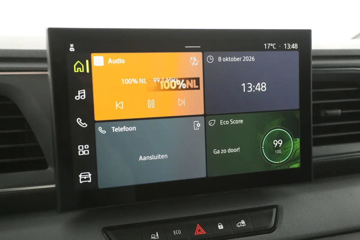 3,5t Long Range 87 kWh L2H2 | NIEUW | Snelladen | SOH 99% | Clima | Carplay | 2500kg Trekgew. | Virtual | Camera | 3 Zits | LED