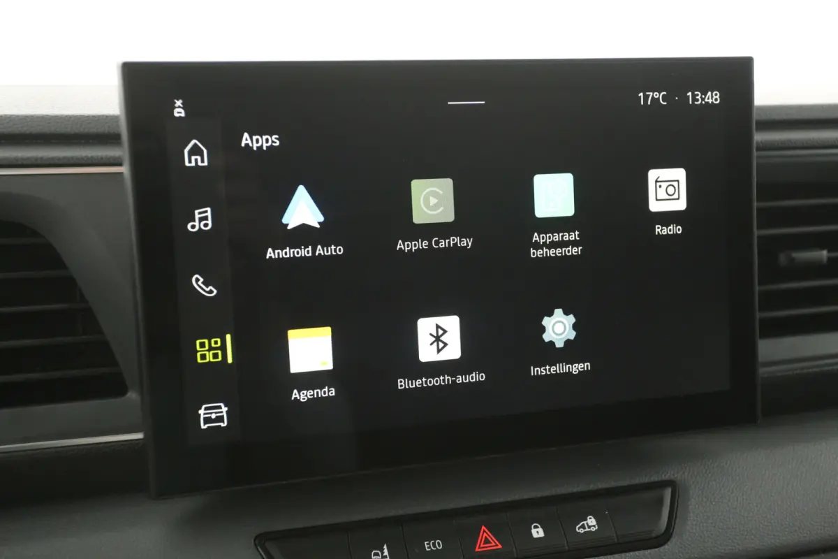 3,5t Long Range 87 kWh L2H2 | NIEUW | Snelladen | SOH 99% | Clima | Carplay | 2500kg Trekgew. | Virtual | Camera | 3 Zits | LED