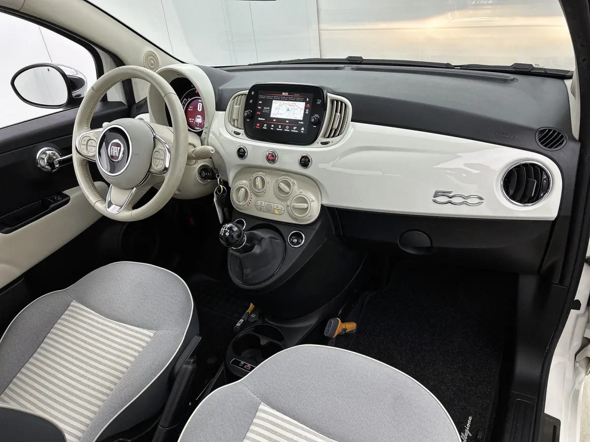 0.9 TwinAir Turbo Collezione | PANORAMADAK | BLUETOOTH | CRUISE CONTROL | PARKEERSENSOREN ACHTER | LICHTMETALEN VELGEN | AIRCO | DIGITAL COCKPIT | NAVIGATIE | DAB RADIO | MULTIFUNCTIONEEL ST
