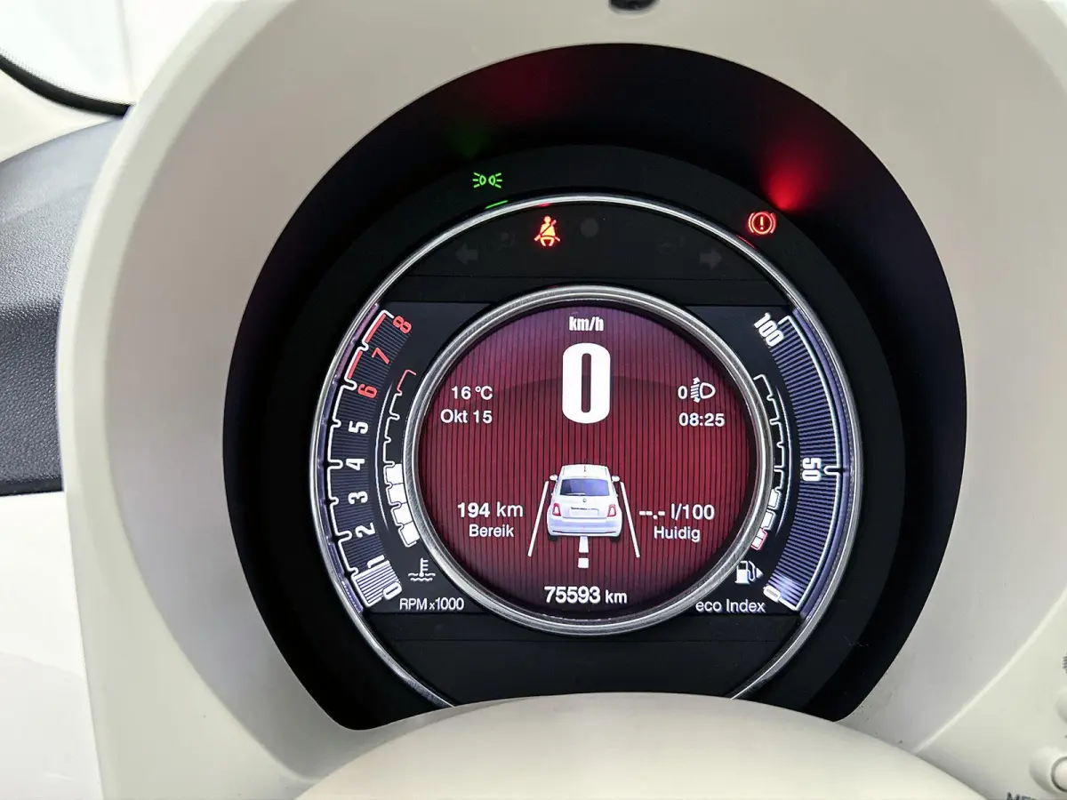 0.9 TwinAir Turbo Collezione | PANORAMADAK | BLUETOOTH | CRUISE CONTROL | PARKEERSENSOREN ACHTER | LICHTMETALEN VELGEN | AIRCO | DIGITAL COCKPIT | NAVIGATIE | DAB RADIO | MULTIFUNCTIONEEL ST