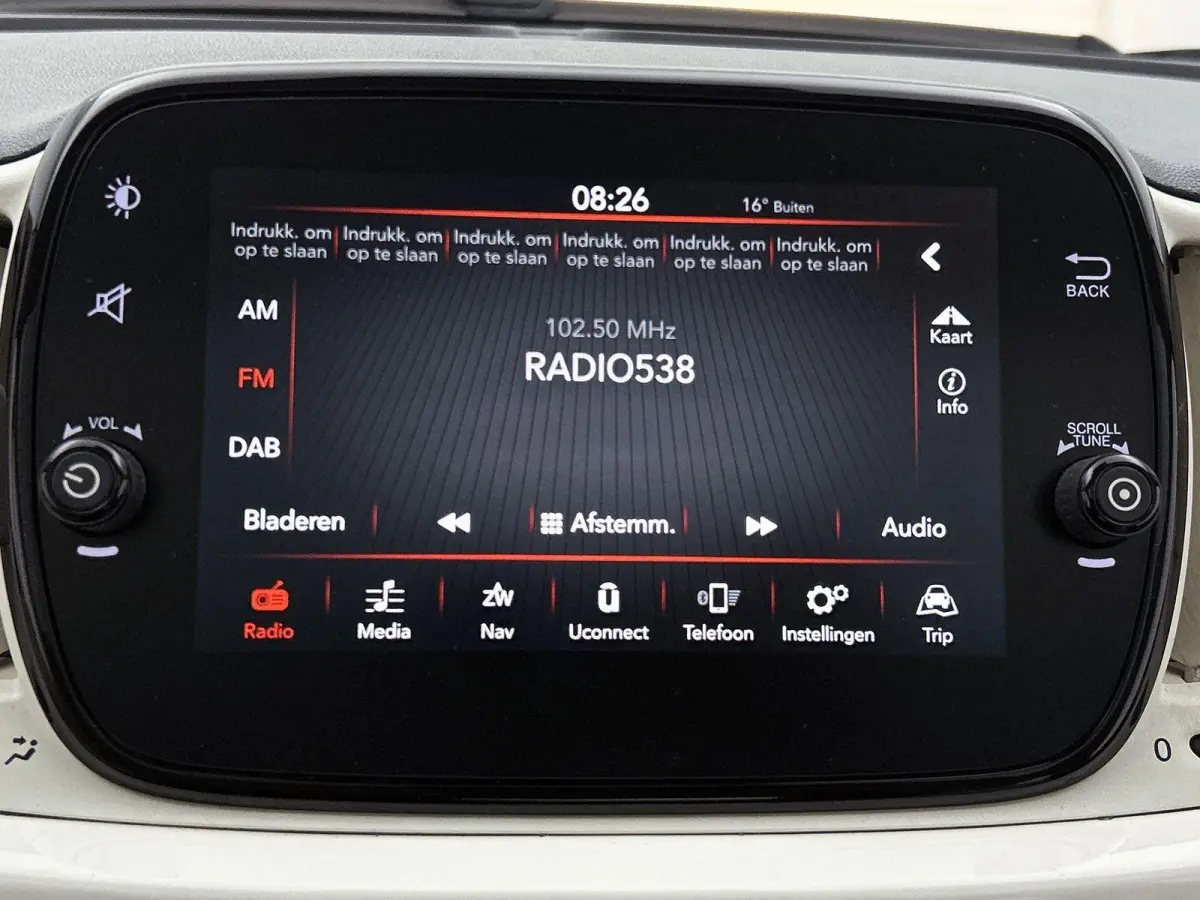 0.9 TwinAir Turbo Collezione | PANORAMADAK | BLUETOOTH | CRUISE CONTROL | PARKEERSENSOREN ACHTER | LICHTMETALEN VELGEN | AIRCO | DIGITAL COCKPIT | NAVIGATIE | DAB RADIO | MULTIFUNCTIONEEL ST