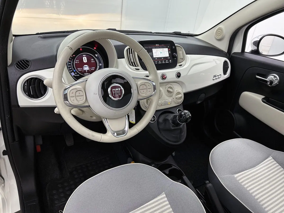 0.9 TwinAir Turbo Collezione | PANORAMADAK | BLUETOOTH | CRUISE CONTROL | PARKEERSENSOREN ACHTER | LICHTMETALEN VELGEN | AIRCO | DIGITAL COCKPIT | NAVIGATIE | DAB RADIO | MULTIFUNCTIONEEL ST