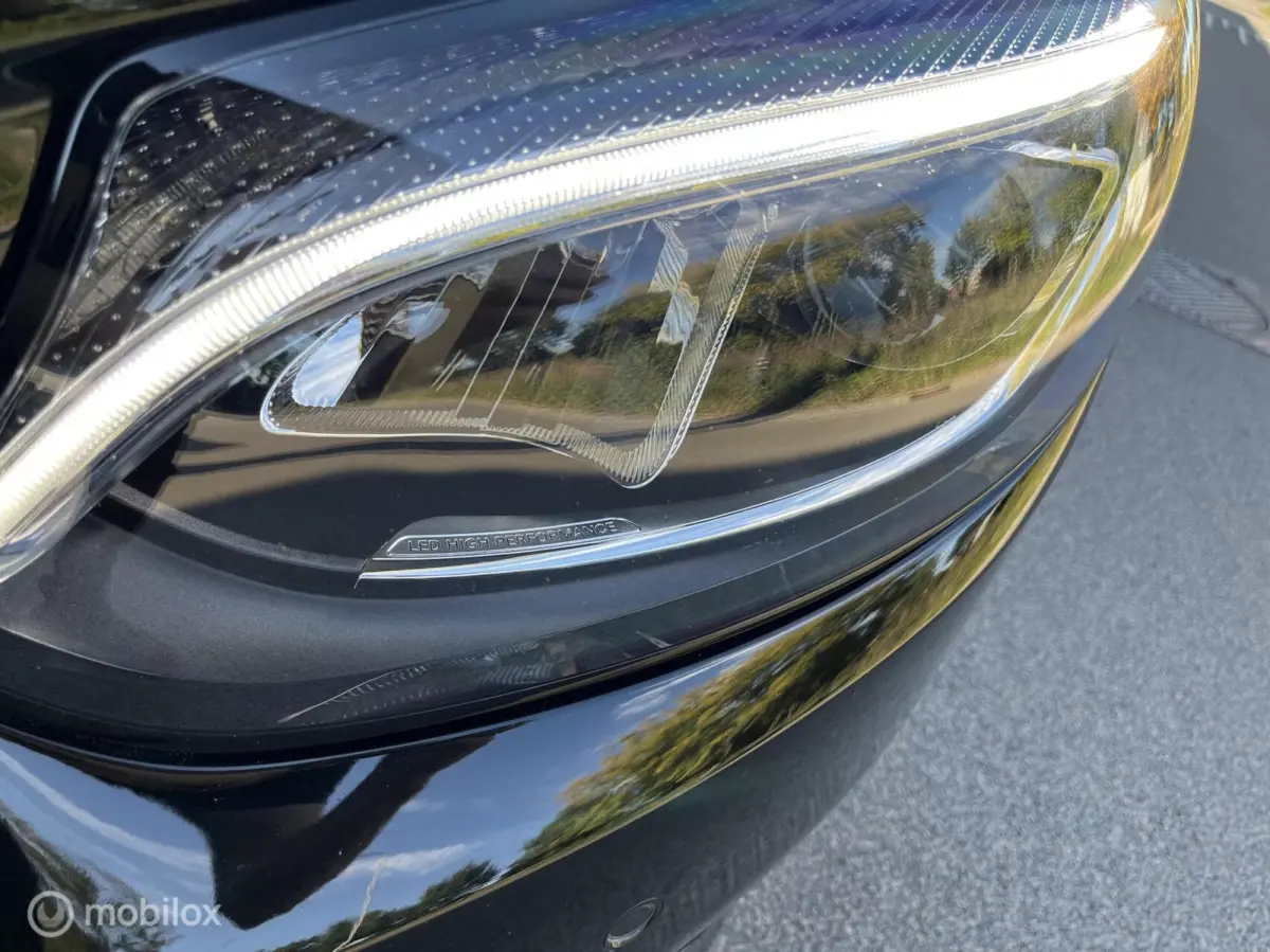 180 Business Solution AMG Upgrade Edition Panoramadak, Trekhaak, Sfeerverlichting