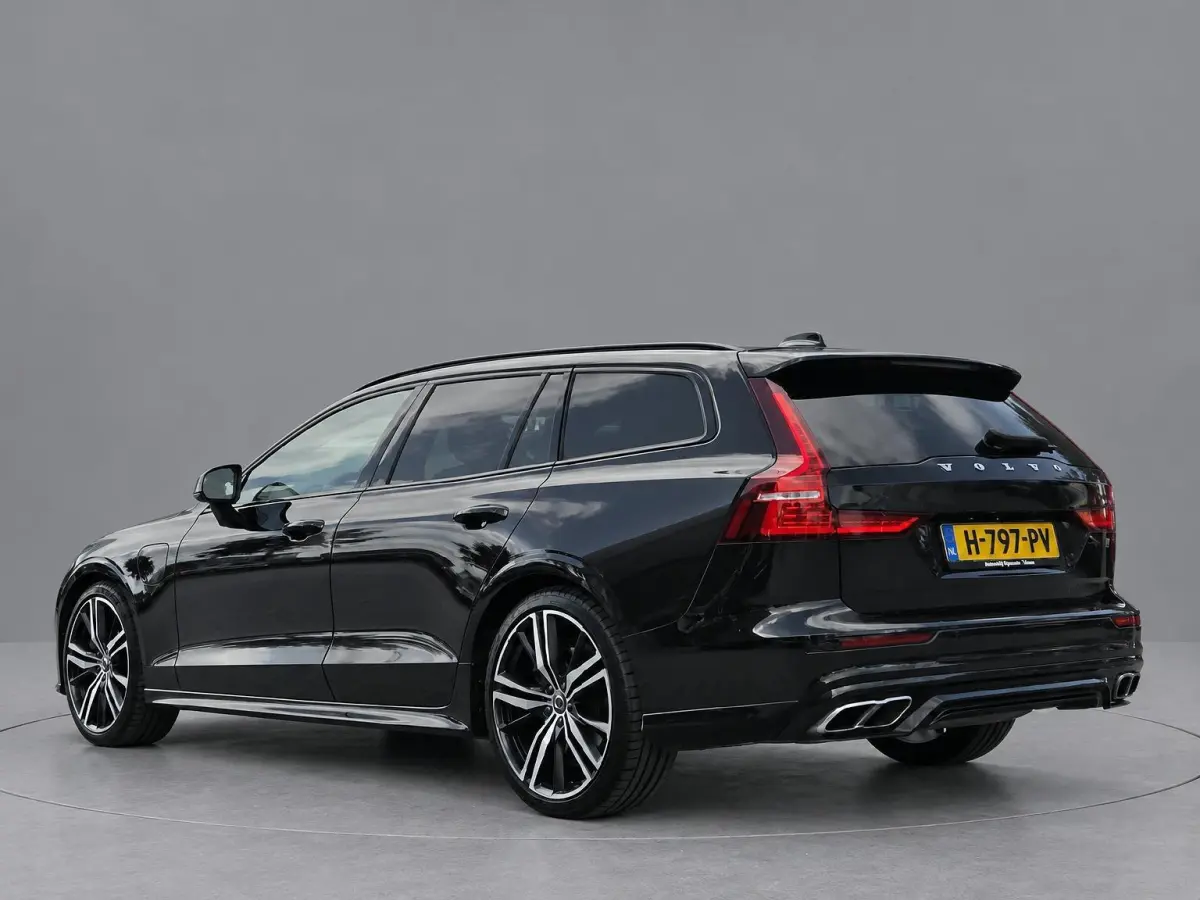 T6 Hybrid AWD R-Design | Pano | Bowers&Wilkins | Trekhaak | Stoelventilatie | Styling kit | Rijklaarprijs