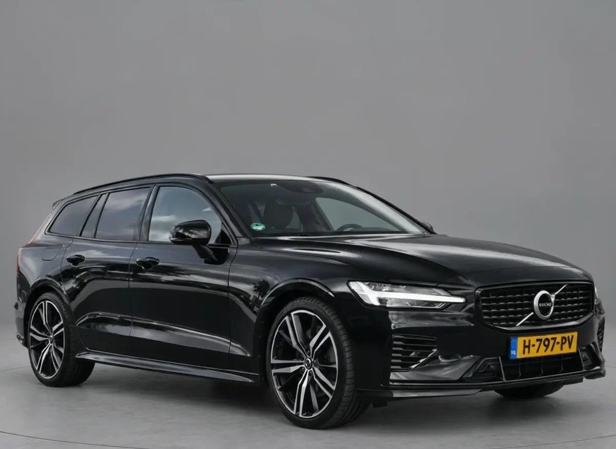 T6 Hybrid AWD R-Design | Pano | Bowers&Wilkins | Trekhaak | Stoelventilatie | Styling kit | Rijklaarprijs