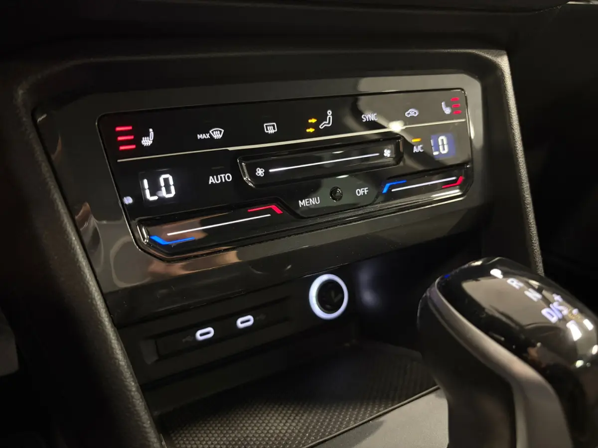 1.5 TSI Life Business*Automaat*Stoelverwarming*Camera*PDC*Navi*Cruise-Control*