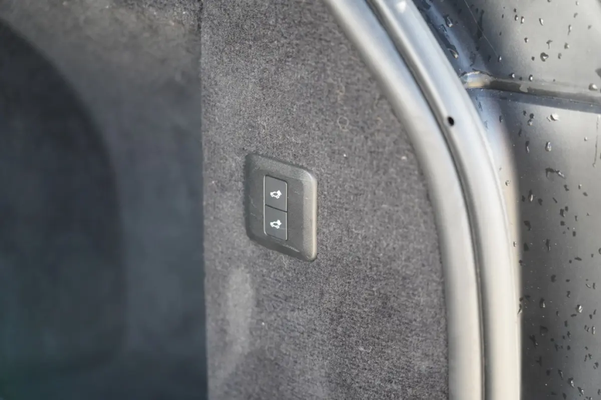 2.0 P400e HSE