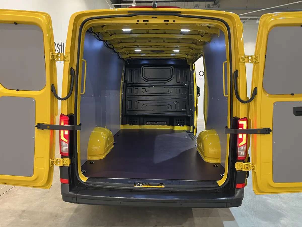 35 2.0 TDI L3H2 140 PK / Euro 6 / Airco / Camera / Carplay