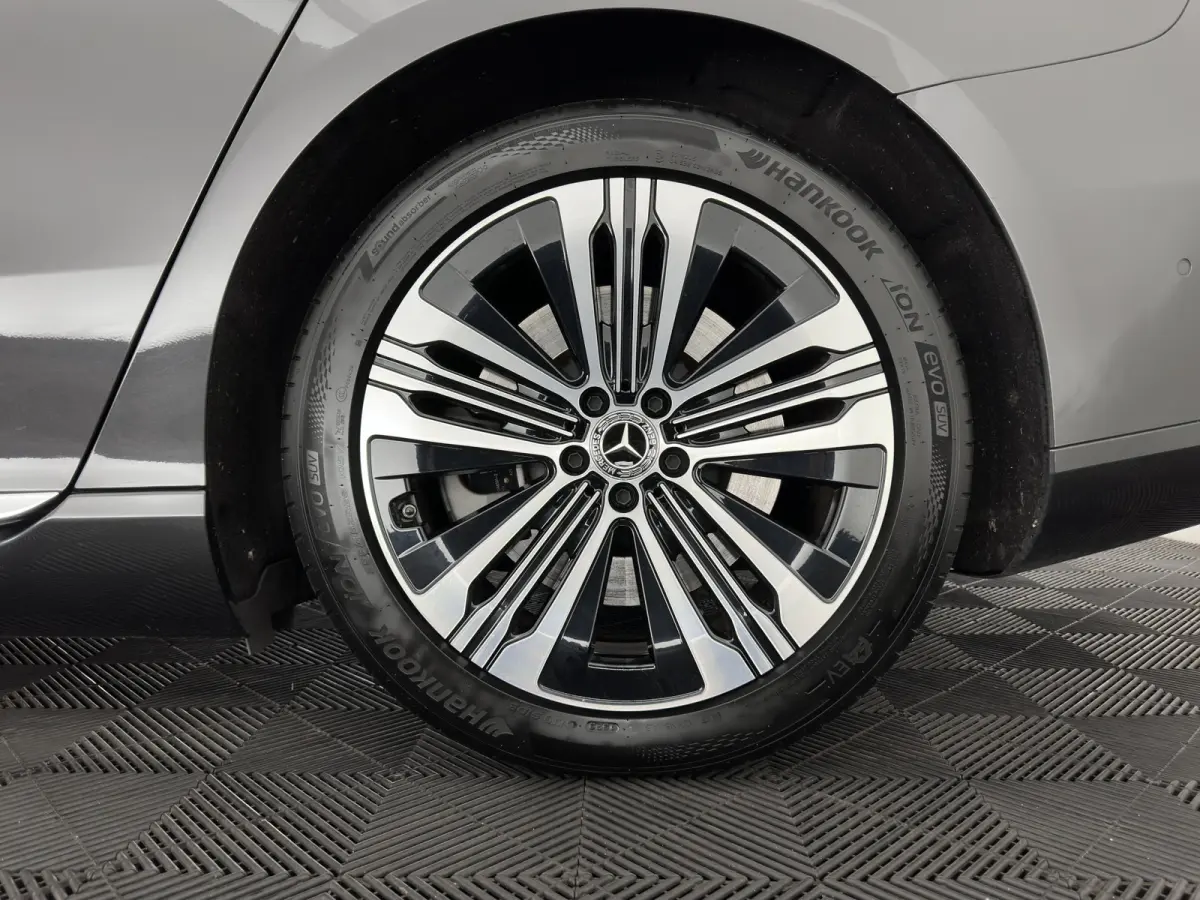 450+ Luxury Line 108 kWh (3-Fase-22kW) (INCL-BTW) Aut. *PANO | HEAD-UP | LEATHER | FULL-LED | BURMESTER | MEMORY-PACK | ADAPTIVE-CRUISE | BLIND-SPOT | TOP-VIEW | HEATED-COMFORTSEATS | DIGI-C
