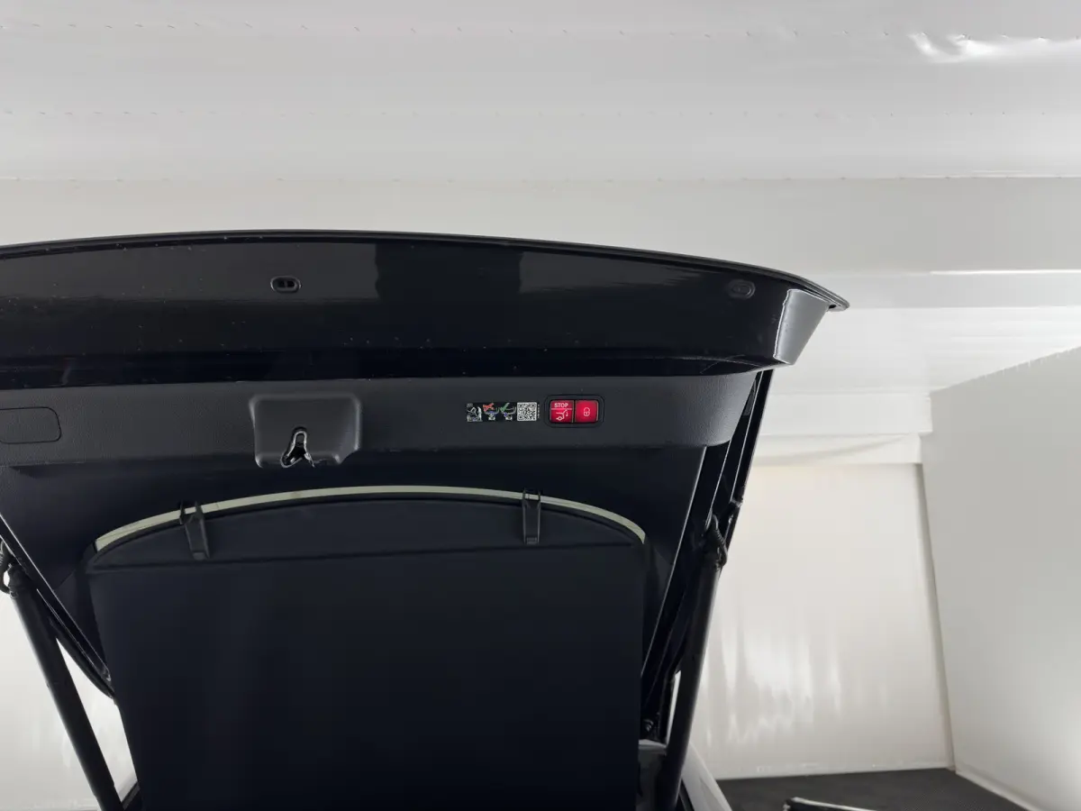 450+ Luxury Line 108 kWh (3-Fase-22kW) (INCL-BTW) Aut. *PANO | HEAD-UP | LEATHER | FULL-LED | BURMESTER | MEMORY-PACK | ADAPTIVE-CRUISE | BLIND-SPOT | TOP-VIEW | HEATED-COMFORTSEATS | DIGI-C
