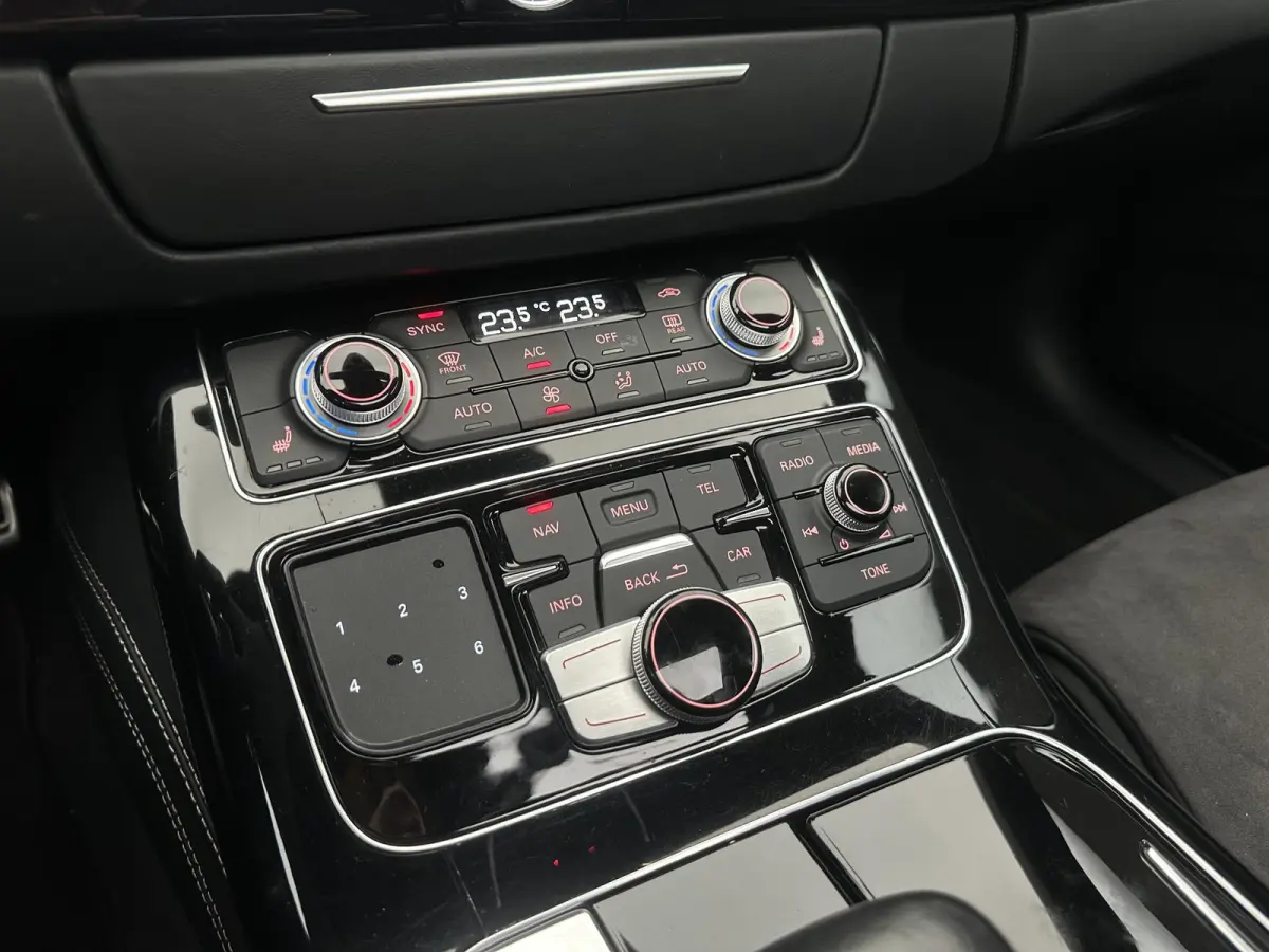 4.0 TFSI S8 plus quattro Pano| Head up| B&O