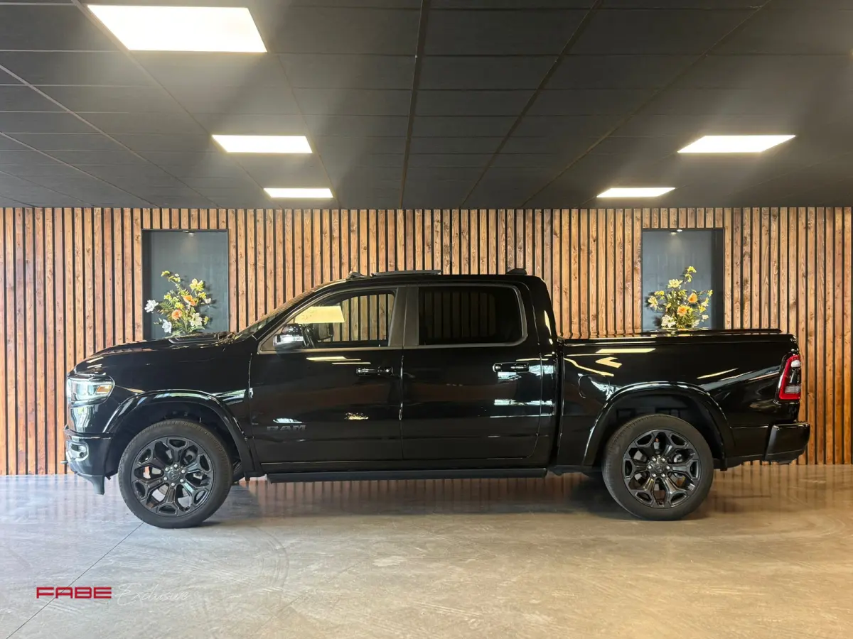 1500 5.7 V8 4x4 Crew Cab Limited / NAP / H/K / 360 Camera / HUD / Trekhaak / Stoelventilatie / Stuurverwarming / Keyless