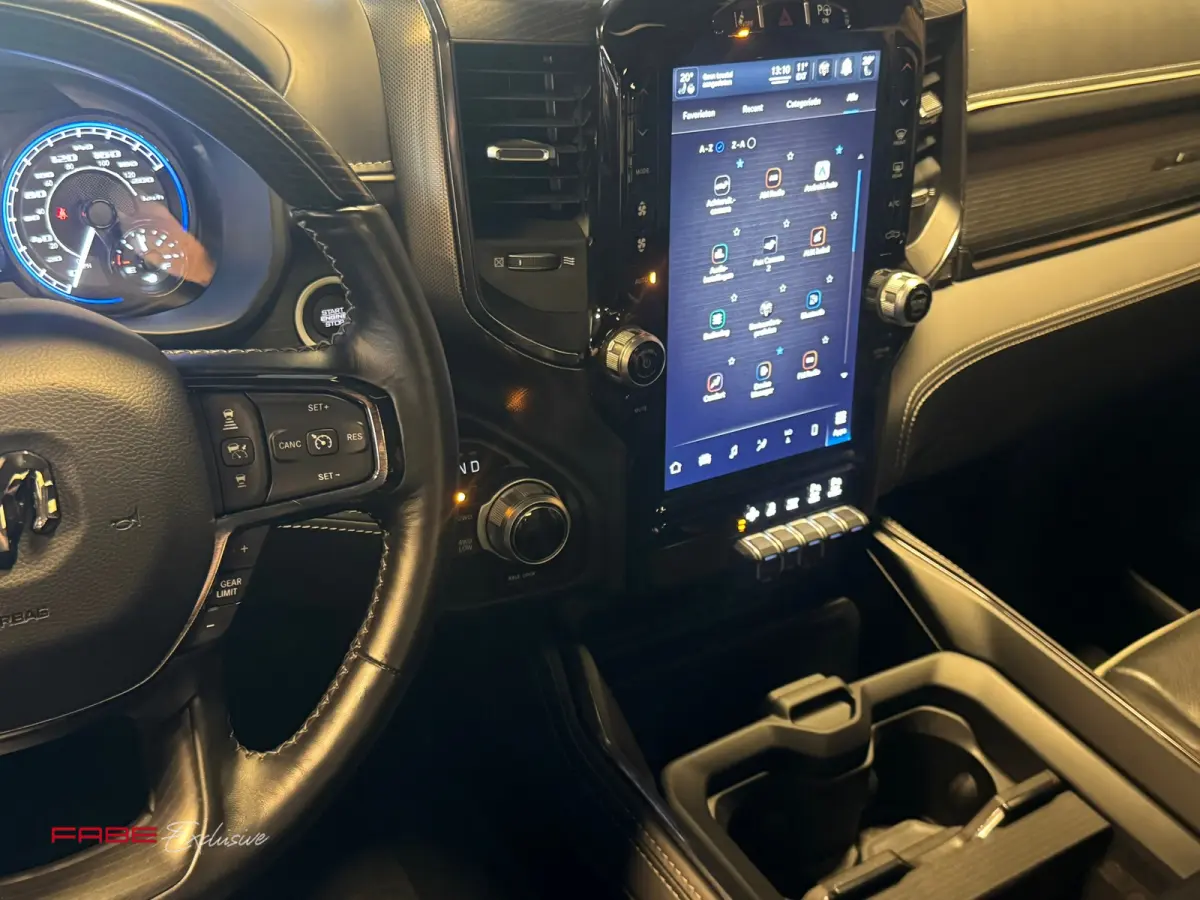 1500 5.7 V8 4x4 Crew Cab Limited / NAP / H/K / 360 Camera / HUD / Trekhaak / Stoelventilatie / Stuurverwarming / Keyless