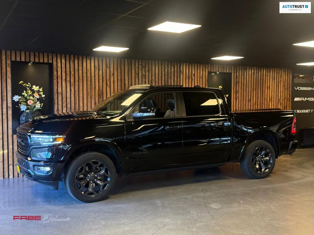 1500 5.7 V8 4x4 Crew Cab Limited / NAP / H/K / 360 Camera / HUD / Trekhaak / Stoelventilatie / Stuurverwarming / Keyless
