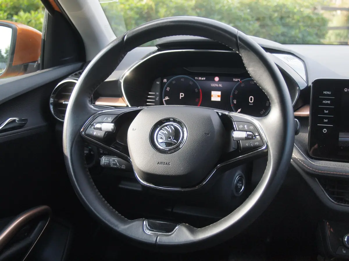 1.0 TSI Business Edition | DSG Automaat | Cruise control adaptief | Phoenix orange | Digitaal instrumentenpaneel | NL-Auto |