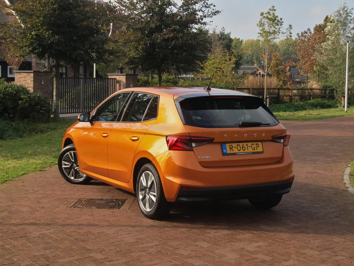 1.0 TSI Business Edition | DSG Automaat | Cruise control adaptief | Phoenix orange | Digitaal instrumentenpaneel | NL-Auto |