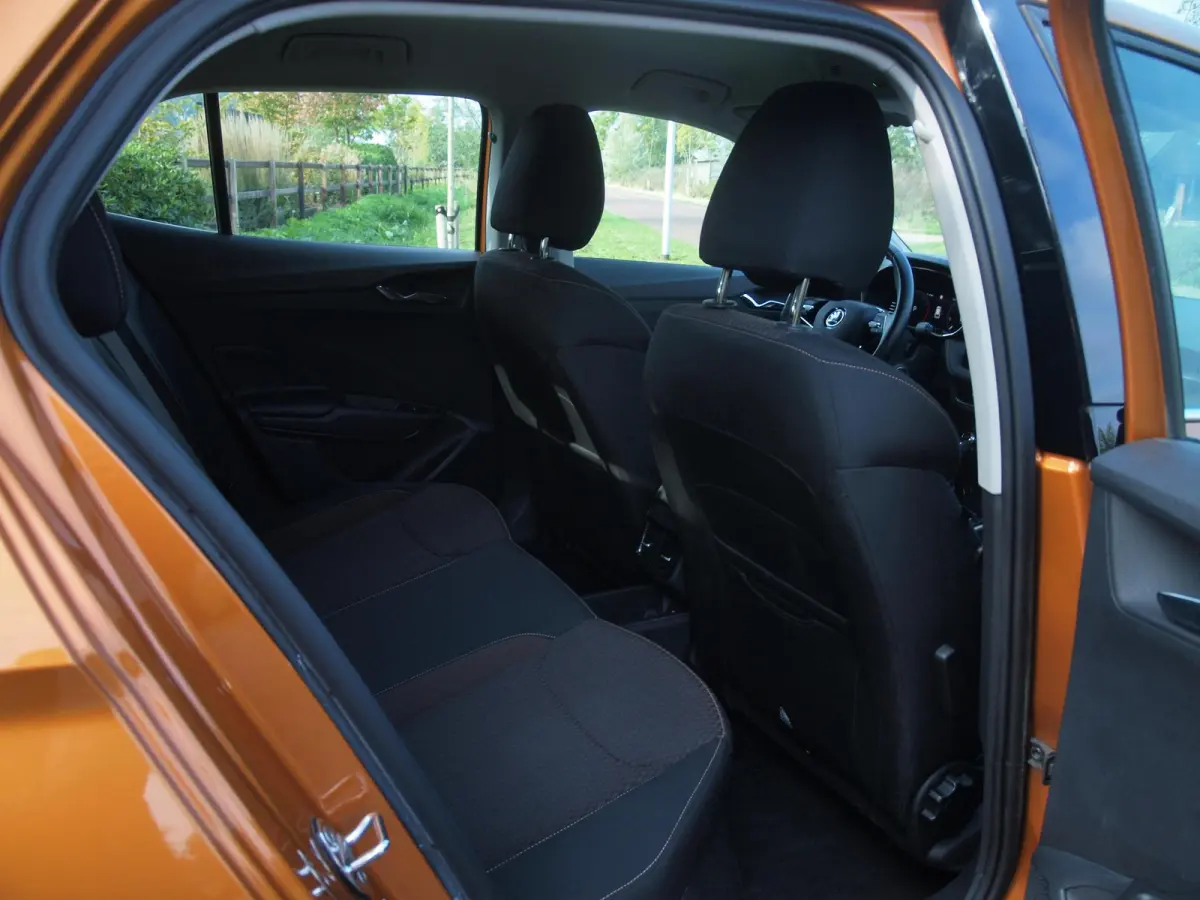 1.0 TSI Business Edition | DSG Automaat | Cruise control adaptief | Phoenix orange | Digitaal instrumentenpaneel | NL-Auto |