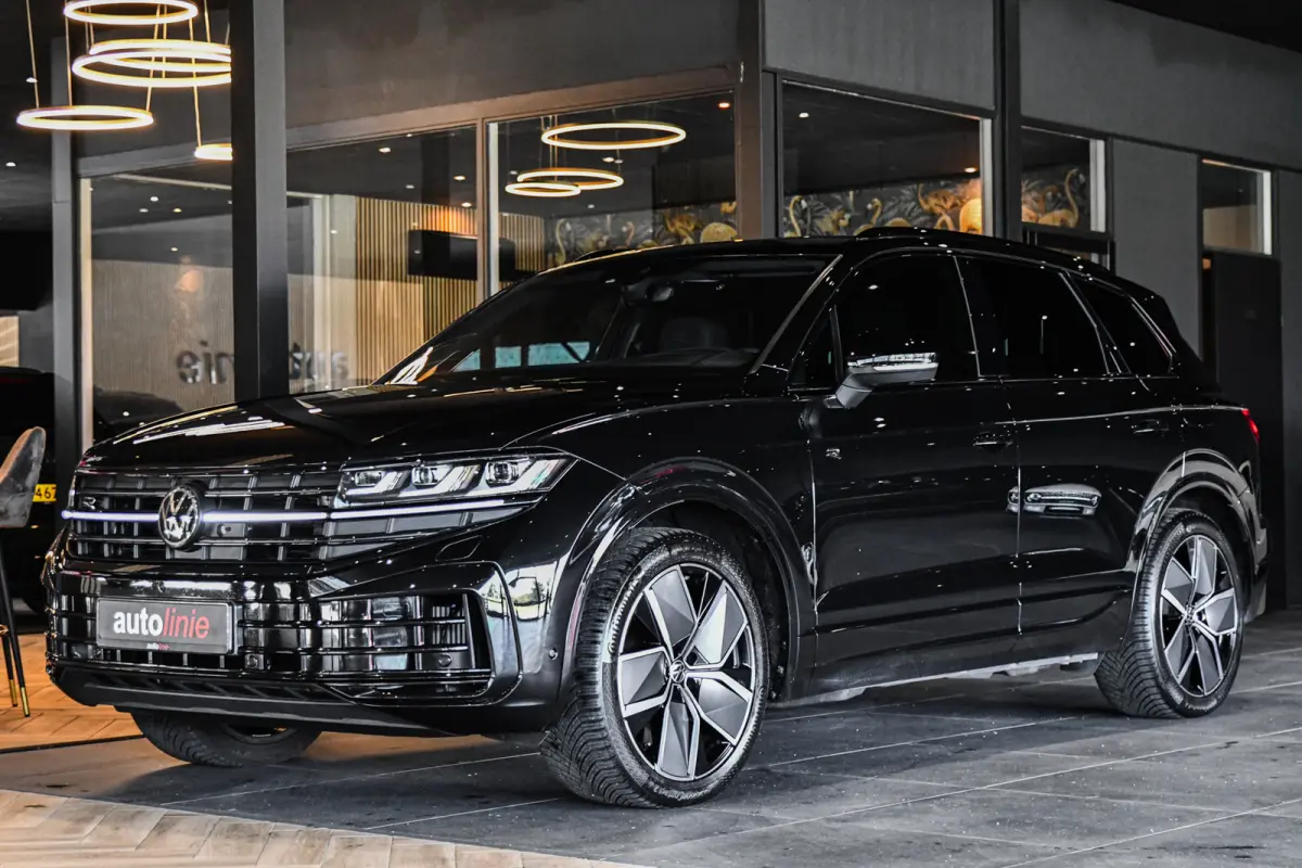 3.0 TSi eHybrid 4MOTION R-Line, Nachtzicht, Massage, Softclose, Luchtv, Dynaudio, Koeling, HUD, 360, Pano!