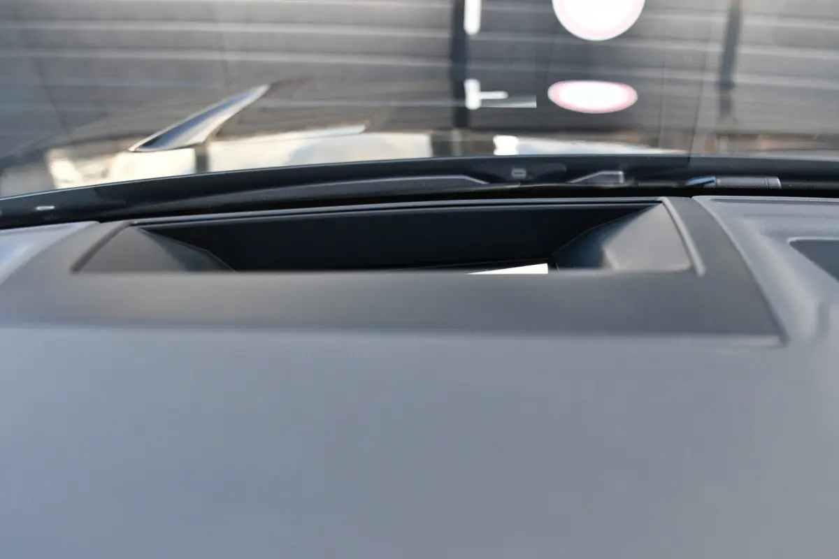3.0 TSi eHybrid 4MOTION R-Line, Nachtzicht, Massage, Softclose, Luchtv, Dynaudio, Koeling, HUD, 360, Pano!