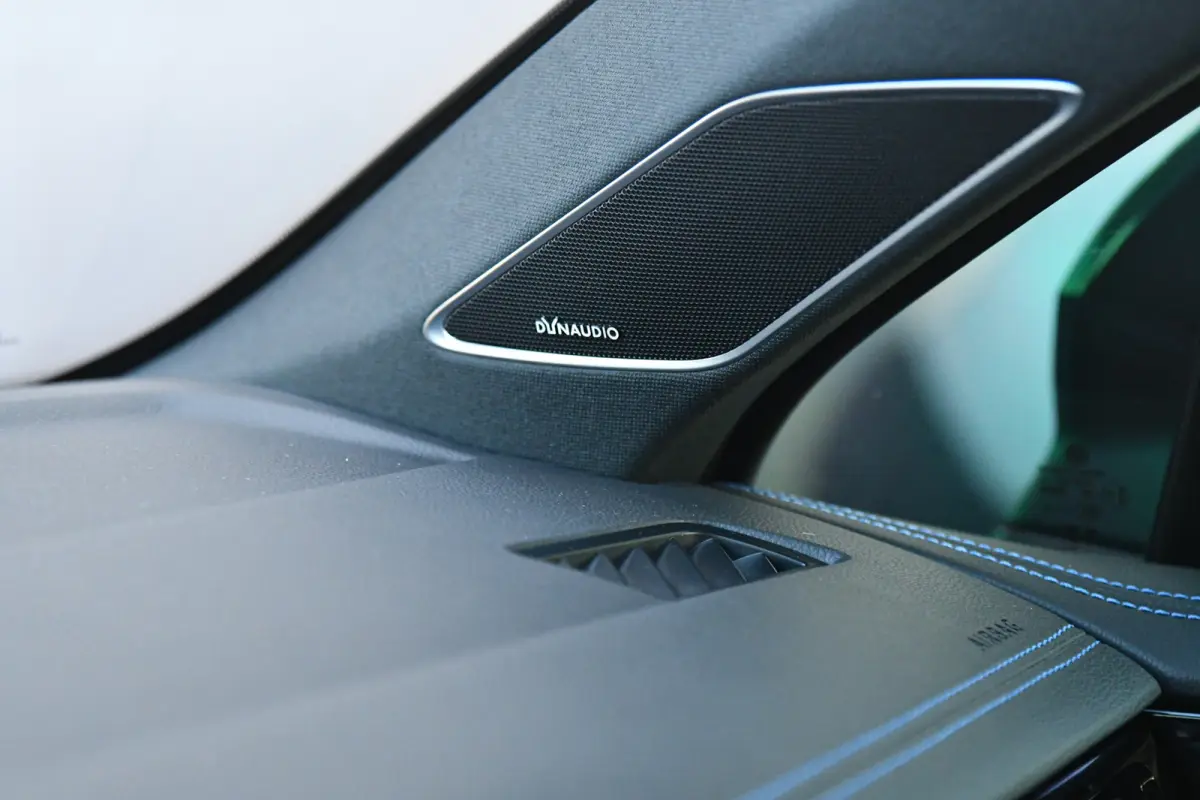 3.0 TSi eHybrid 4MOTION R-Line, Nachtzicht, Massage, Softclose, Luchtv, Dynaudio, Koeling, HUD, 360, Pano!