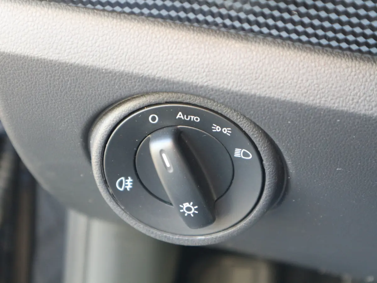 Up! 1.0 BMT move up! AIRCO DAB NL AUTO APK 04-2027