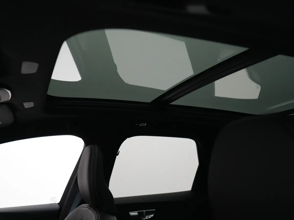 T6 Recharge Plus Black Edition | Luchtvering | Head-Up | Harman/Kardon | 360° Camera | Panoramadak | Nappa Sportstoel