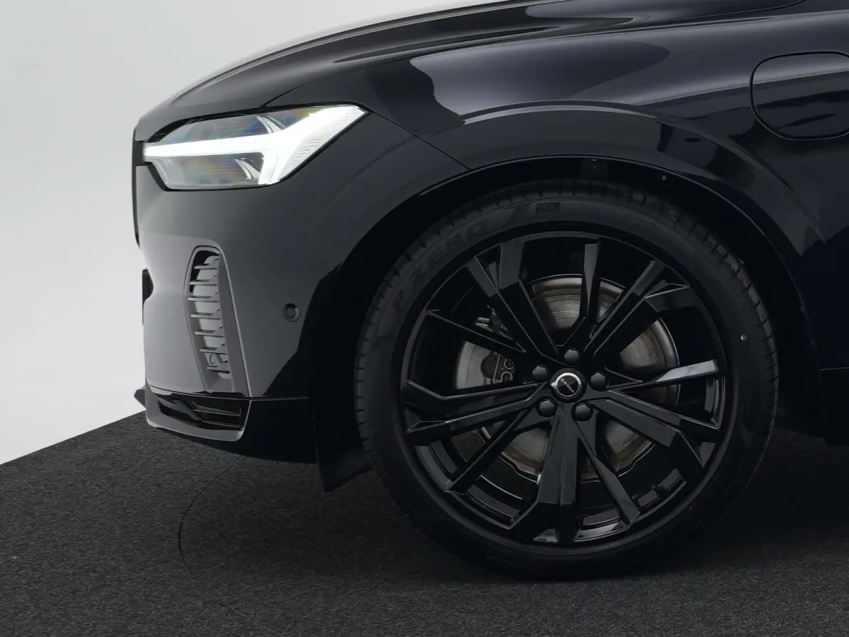T6 Recharge Plus Black Edition | Luchtvering | Head-Up | Harman/Kardon | 360° Camera | Panoramadak | Nappa Sportstoel