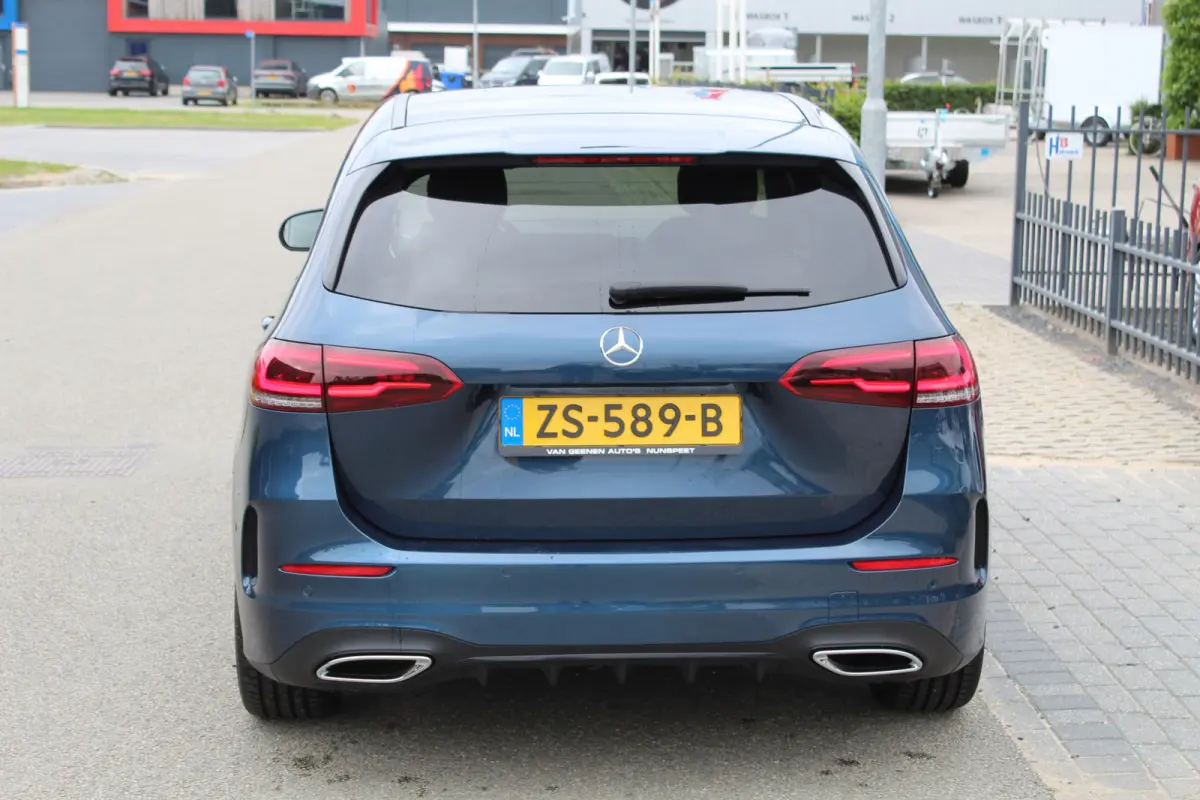 180 Business Solution AMG | Trekhaak | Origineel Nederlands