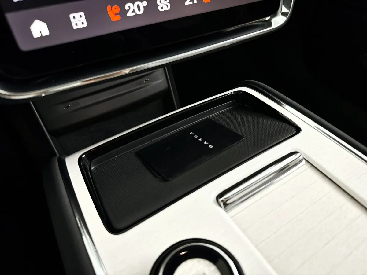Twin Motor Ultra 7p. 111 kWh | Panoramadak | 360° camera | Bowers & Wilkins | Head-up display | Luchtvering | Stoel- en Stuurverwarming | Matrix led | Trekhaak