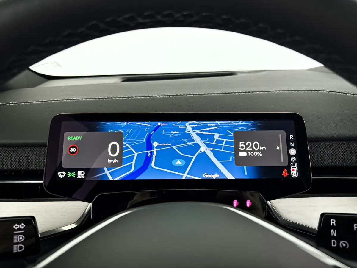 Twin Motor Ultra 7p. 111 kWh | Panoramadak | 360° camera | Bowers & Wilkins | Head-up display | Luchtvering | Stoel- en Stuurverwarming | Matrix led | Trekhaak