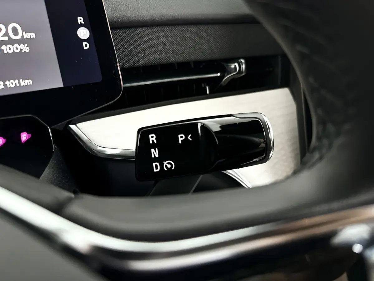 Twin Motor Ultra 7p. 111 kWh | Panoramadak | 360° camera | Bowers & Wilkins | Head-up display | Luchtvering | Stoel- en Stuurverwarming | Matrix led | Trekhaak