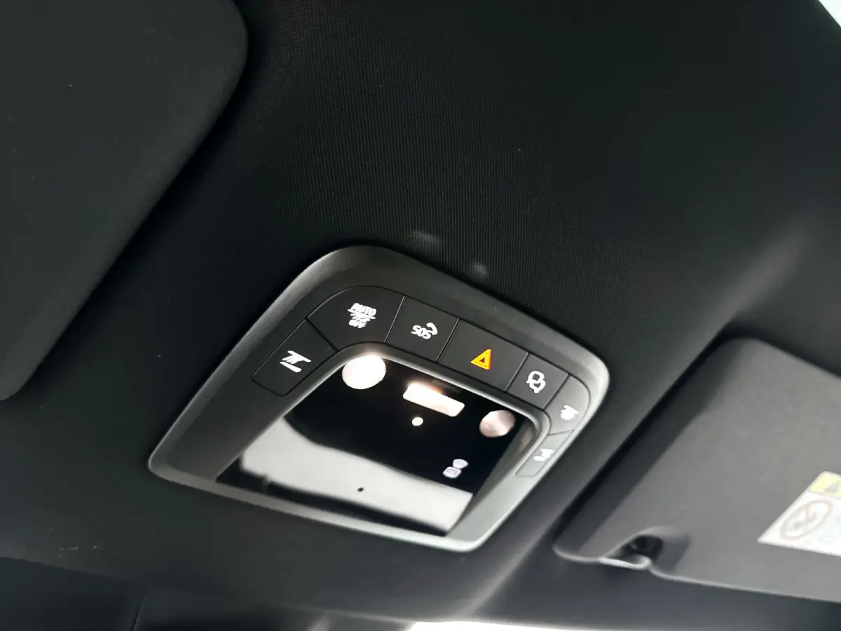 Twin Motor Ultra 7p. 111 kWh | Panoramadak | 360° camera | Bowers & Wilkins | Head-up display | Luchtvering | Stoel- en Stuurverwarming | Matrix led | Trekhaak