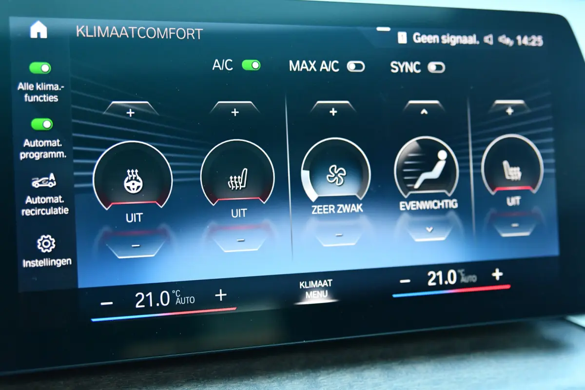 XDrive30e M Sport, Panorama, H.Kardon, Memory, 360, HUD, Ambiente, Trekhaak, Carplay!