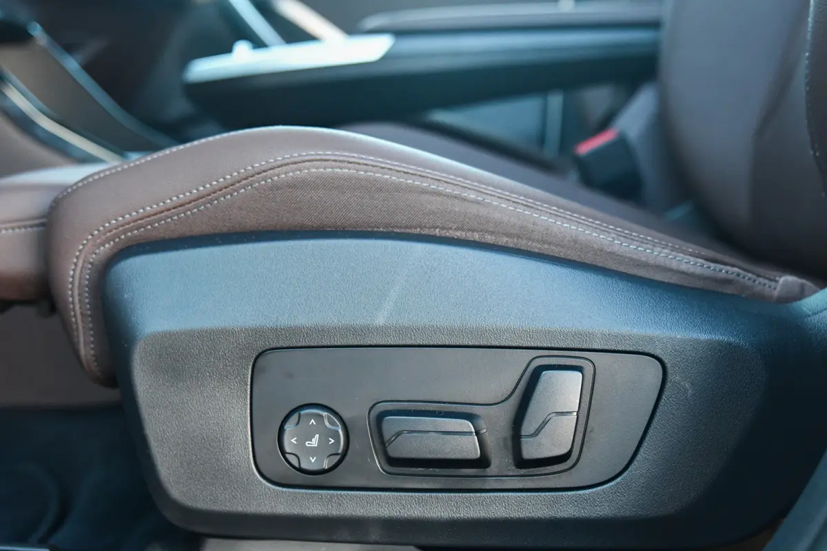 XDrive30e M Sport, Panorama, H.Kardon, Memory, 360, HUD, Ambiente, Trekhaak, Carplay!