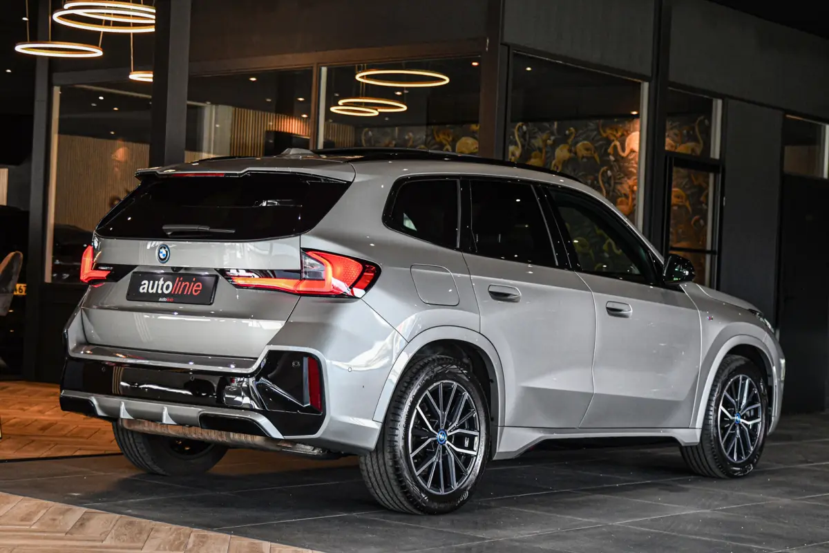 XDrive30e M Sport, Panorama, H.Kardon, Memory, 360, HUD, Ambiente, Trekhaak, Carplay!