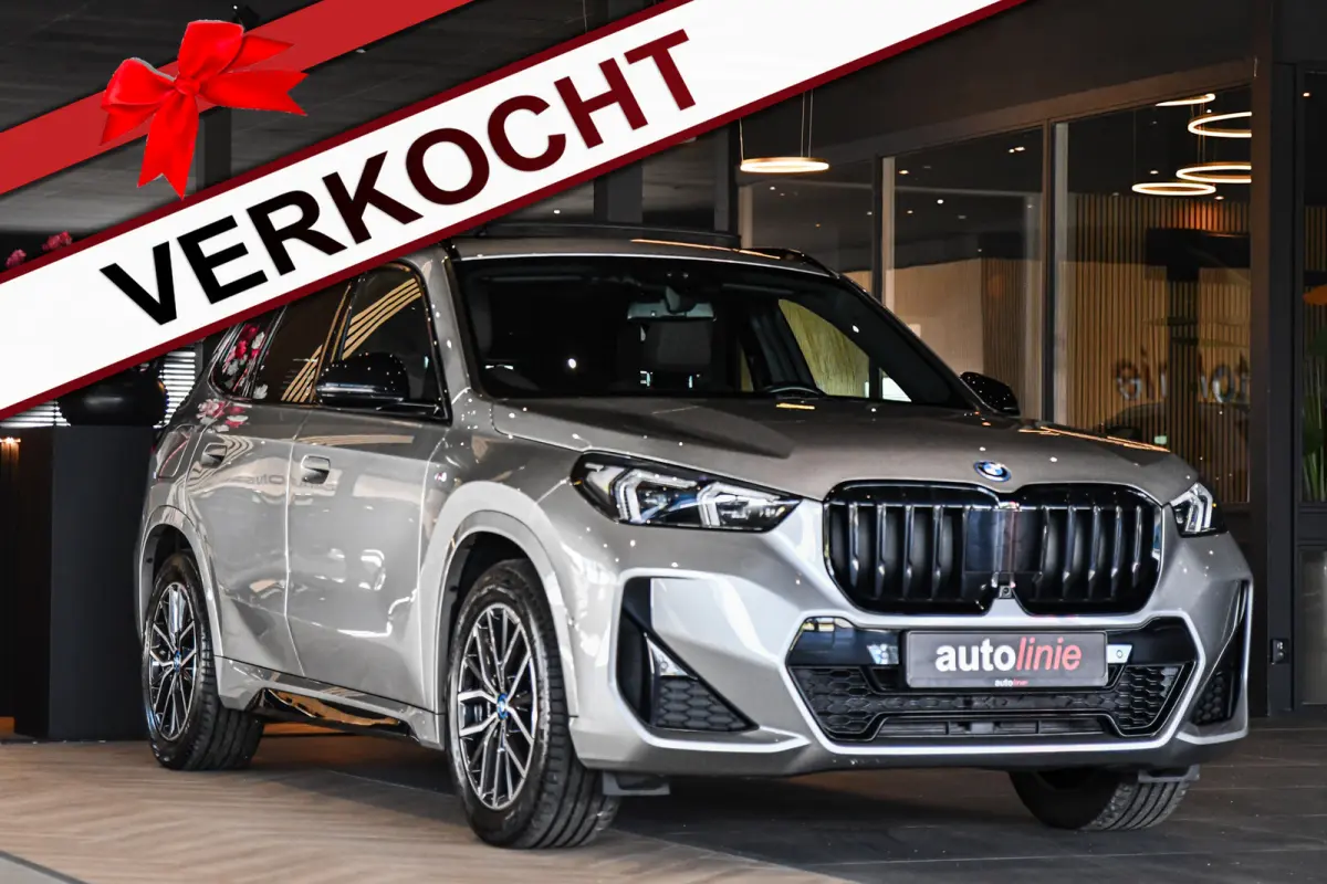 XDrive30e M Sport, Panorama, H.Kardon, Memory, 360, HUD, Ambiente, Trekhaak, Carplay!