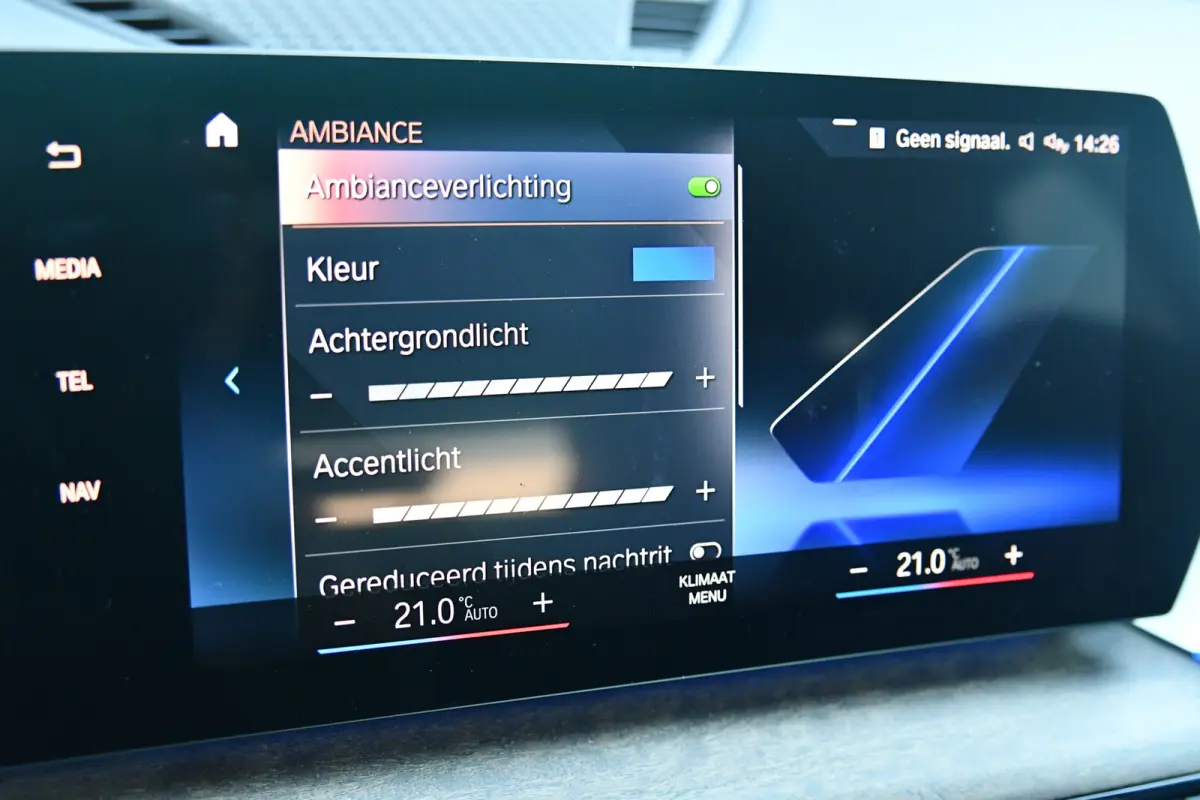XDrive30e M Sport, Panorama, H.Kardon, Memory, 360, HUD, Ambiente, Trekhaak, Carplay!