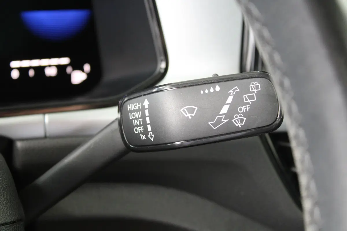 1.0 TSI Life Business | Adaptieve cruise control | Stoelverwarming | Navigatie | Apple carplay & Android auto |