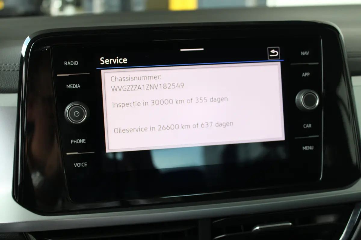 1.0 TSI Life Business | Adaptieve cruise control | Stoelverwarming | Navigatie | Apple carplay & Android auto |