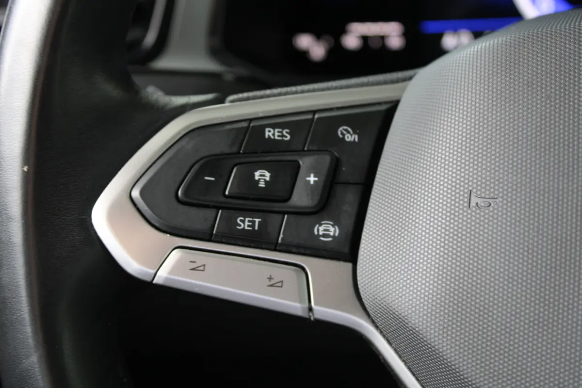 1.0 TSI Life Business | Adaptieve cruise control | Stoelverwarming | Navigatie | Apple carplay & Android auto |