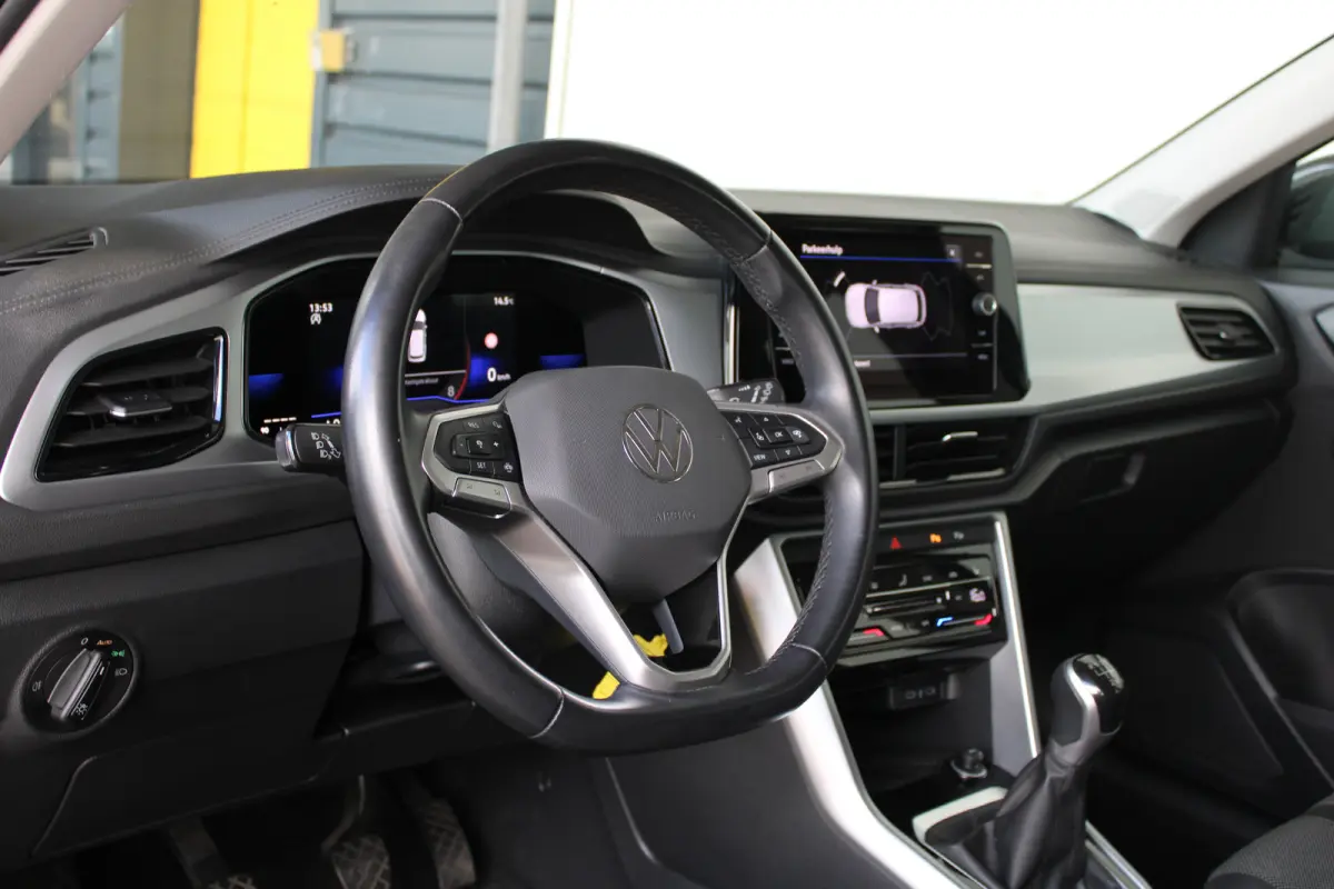 1.0 TSI Life Business | Adaptieve cruise control | Stoelverwarming | Navigatie | Apple carplay & Android auto |