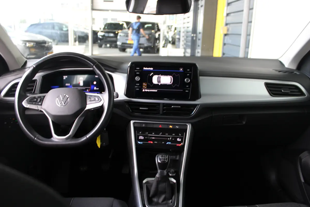 1.0 TSI Life Business | Adaptieve cruise control | Stoelverwarming | Navigatie | Apple carplay & Android auto |
