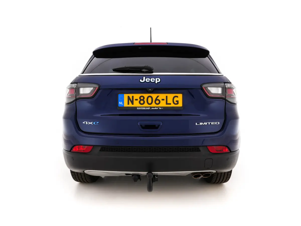4xe 190 Plug-in Hybrid Limited Lease Ed. (INCL-BTW) *LEATHER-FABRIC | FULL-LED | ADAPTIVE-CRUISE | CAMERA | CARPLAY | BLIND-SPOT | KEYLESS | DAB+ | DIGI-COCKPIT | PRIVACY-GLASS | COMFORT-SEA