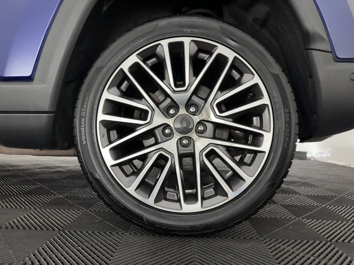 4xe 190 Plug-in Hybrid Limited Lease Ed. (INCL-BTW) *LEATHER-FABRIC | FULL-LED | ADAPTIVE-CRUISE | CAMERA | CARPLAY | BLIND-SPOT | KEYLESS | DAB+ | DIGI-COCKPIT | PRIVACY-GLASS | COMFORT-SEA