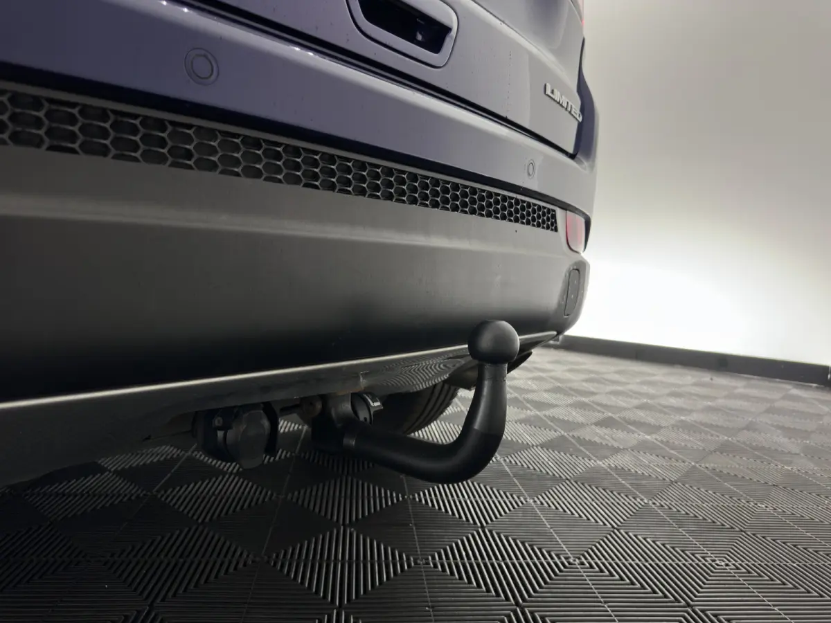 4xe 190 Plug-in Hybrid Limited Lease Ed. (INCL-BTW) *LEATHER-FABRIC | FULL-LED | ADAPTIVE-CRUISE | CAMERA | CARPLAY | BLIND-SPOT | KEYLESS | DAB+ | DIGI-COCKPIT | PRIVACY-GLASS | COMFORT-SEA