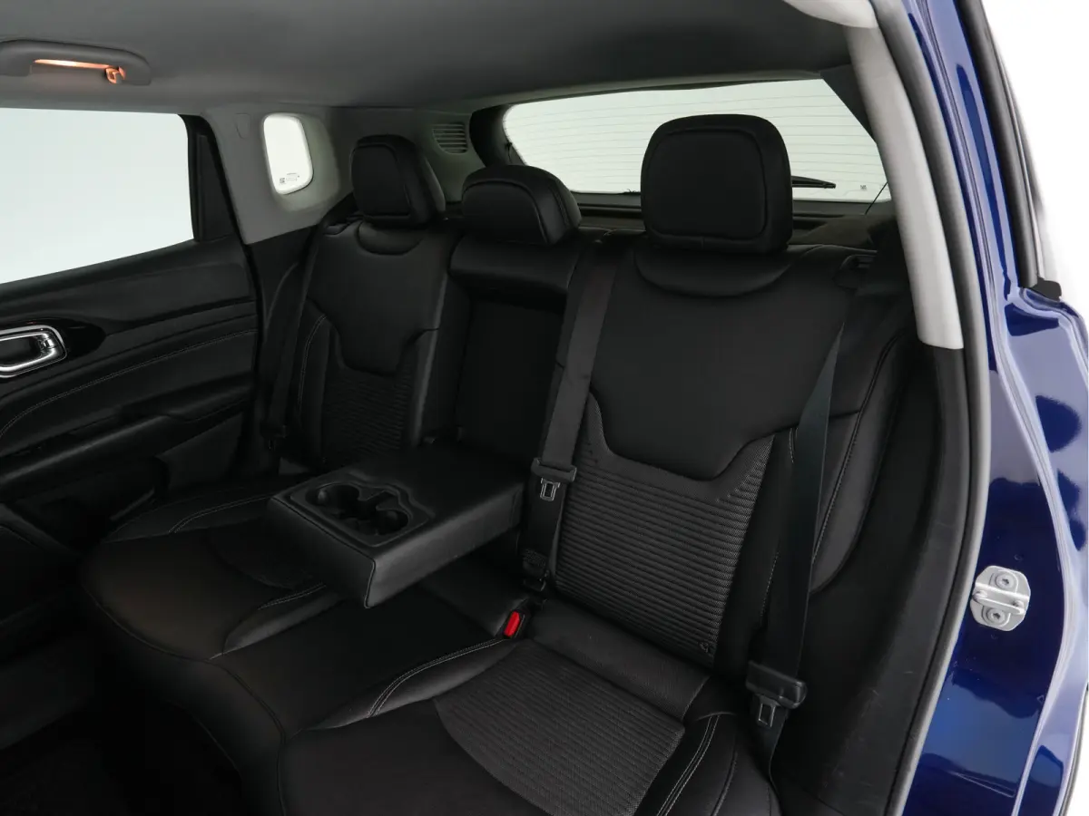 4xe 190 PHEV Limited Lease Edition (Plug-In) {SoH-87%} (INCL-BTW) *LEATHER-FABRIC | FULL-LED | ADAPTIVE-CRUISE | CAMERA | CARPLAY | BLIND-SPOT | KEYLESS | DAB+ | DIGI-COCKPIT | PRIVACY-GLASS