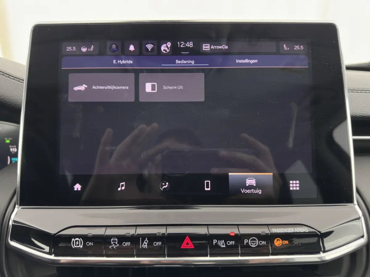 4xe 190 Plug-in Hybrid Limited Lease Ed. (INCL-BTW) *LEATHER-FABRIC | FULL-LED | ADAPTIVE-CRUISE | CAMERA | CARPLAY | BLIND-SPOT | KEYLESS | DAB+ | DIGI-COCKPIT | PRIVACY-GLASS | COMFORT-SEA