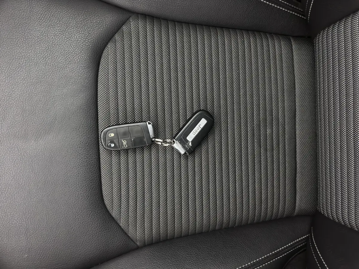 4xe 190 Plug-in Hybrid Limited Lease Ed. (INCL-BTW) *LEATHER-FABRIC | FULL-LED | ADAPTIVE-CRUISE | CAMERA | CARPLAY | BLIND-SPOT | KEYLESS | DAB+ | DIGI-COCKPIT | PRIVACY-GLASS | COMFORT-SEA