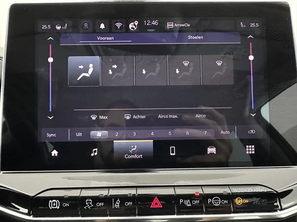 4xe 190 Plug-in Hybrid Limited Lease Ed. (INCL-BTW) *LEATHER-FABRIC | FULL-LED | ADAPTIVE-CRUISE | CAMERA | CARPLAY | BLIND-SPOT | KEYLESS | DAB+ | DIGI-COCKPIT | PRIVACY-GLASS | COMFORT-SEA