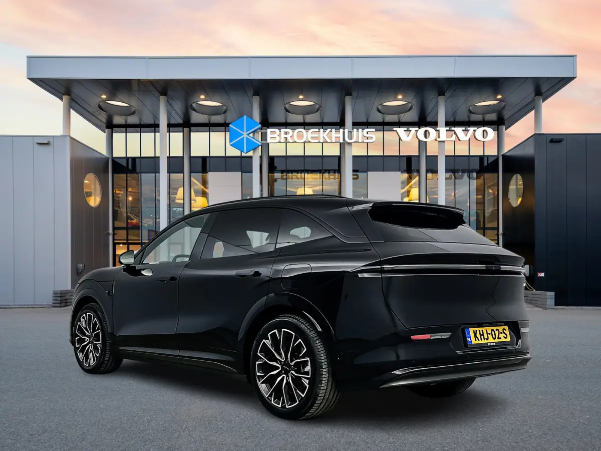 Long Range 100 kWh | 19" | Panoramadak | Elektr. verst. Nappa stoelen+stuurwiel | Groot Head-Up | 3D Camera | Stoel/Stuur/Achterbankverwarming